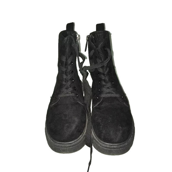 CAPE ROBBIN WOMEN'S SHANDRA LUG LACE/ZIP BLACK SUEDE COMBAT BOOTS 6 - Picture 2 of 7